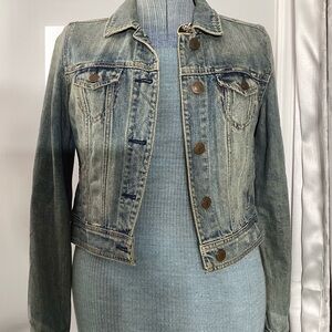 Women's Size Medium American Eagle Denim Jacket. Good condition.